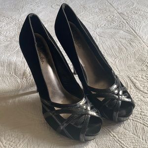 Paprika shoes 6 inch heel size 71/2